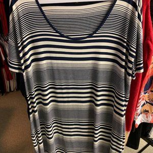 Versona T-shirt Dress